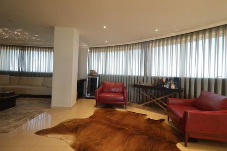 Apartamento para alugar com 340m², 5 quartos e 4 vagas Apartamento para alugar com 340m², 5 quartos e 4 vagasSala