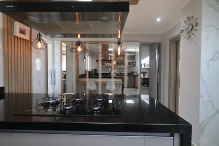 Apartamento para alugar com 340m², 5 quartos e 4 vagas Apartamento para alugar com 340m², 5 quartos e 4 vagasCozinha