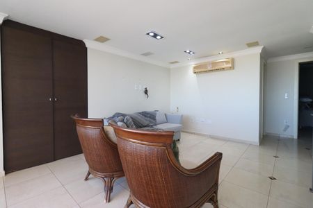 Apartamento para alugar com 340m², 5 quartos e 4 vagas Apartamento para alugar com 340m², 5 quartos e 4 vagasSegundo andar