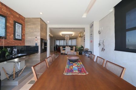 Apartamento para alugar com 340m², 5 quartos e 4 vagas Apartamento para alugar com 340m², 5 quartos e 4 vagasÁrea gourmet