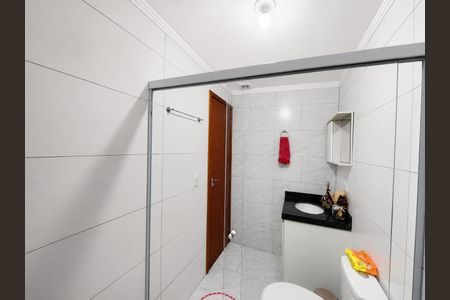 Banheiro de apartamento à venda com 2 quartos, 50m² em Vila Carrão, São Paulo