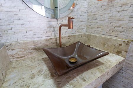 Apartamento para alugar com 37m², 2 quartos e sem vagaBanheiro
