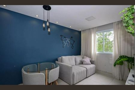 Apartamento à venda com 41m², 2 quartos e 1 vaga Apartamento à venda com 41m², 2 quartos e 1 vagaSala