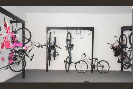 Apartamento à venda com 41m², 2 quartos e 1 vaga Apartamento à venda com 41m², 2 quartos e 1 vagaÁrea externa