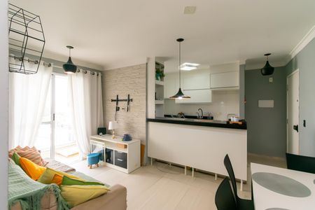 Sala de apartamento para alugar com 2 quartos, 64m² em Vila Paulo Silas, São Paulo