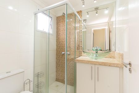Apartamento à venda com 64m², 2 quartos e 2 vagas Apartamento à venda com 64m², 2 quartos e 2 vagasBanheiro da Suíte