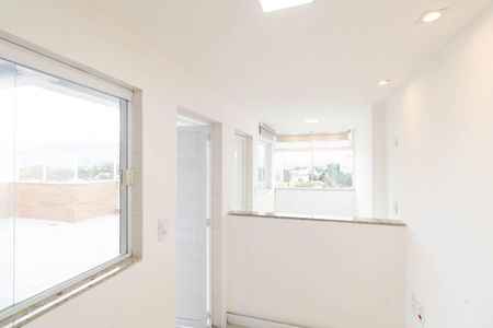Apartamento à venda com 150m², 3 quartos e 2 vagas Apartamento à venda com 150m², 3 quartos e 2 vagasHall social