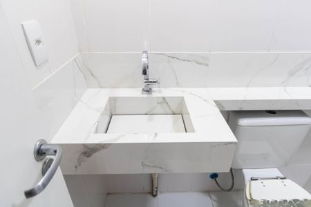 Apartamento à venda com 150m², 3 quartos e 2 vagas Apartamento à venda com 150m², 3 quartos e 2 vagasBanheiro Social 2
