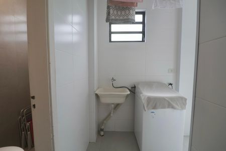 Apartamento para alugar com 161m², 4 quartos e 1 vaga Apartamento para alugar com 161m², 4 quartos e 1 vagaÁrea de Serviço