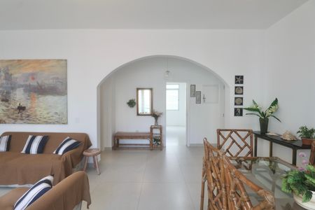 Apartamento para alugar com 161m², 4 quartos e 1 vaga Apartamento para alugar com 161m², 4 quartos e 1 vagaSala
