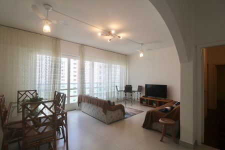 Apartamento para alugar com 161m², 4 quartos e 1 vaga Apartamento para alugar com 161m², 4 quartos e 1 vagaSala