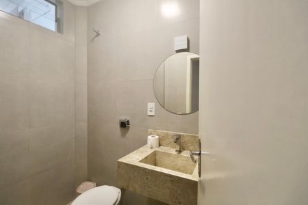 Apartamento para alugar com 161m², 4 quartos e 1 vaga Apartamento para alugar com 161m², 4 quartos e 1 vagaBanheiro Social