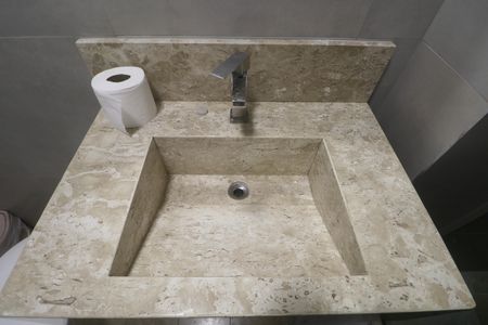 Apartamento para alugar com 161m², 4 quartos e 1 vaga Apartamento para alugar com 161m², 4 quartos e 1 vagaBanheiro Social