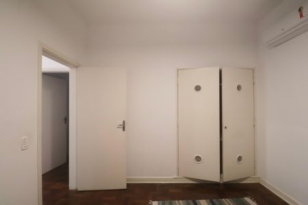 Apartamento para alugar com 161m², 4 quartos e 1 vaga Apartamento para alugar com 161m², 4 quartos e 1 vagaQuarto 2