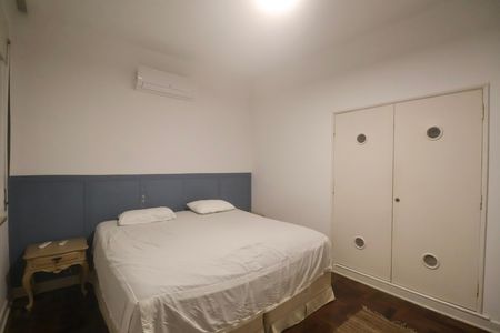 Apartamento para alugar com 161m², 4 quartos e 1 vaga Apartamento para alugar com 161m², 4 quartos e 1 vagaQuarto