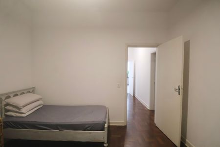 Apartamento para alugar com 161m², 4 quartos e 1 vaga Apartamento para alugar com 161m², 4 quartos e 1 vagaQuarto 2