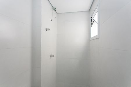 Banheiro de kitnet/studio à venda com 1 quarto, 20m² em Vila Esperança, São Paulo