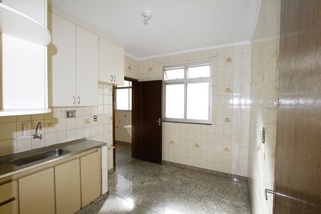 Apartamento à venda com 90m², 3 quartos e 2 vagasCozinha