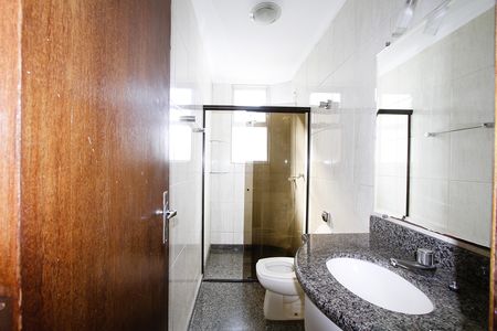 Apartamento à venda com 90m², 3 quartos e 2 vagasBanheiro da Suíte