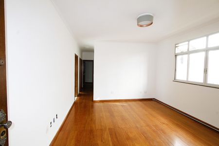 Apartamento à venda com 90m², 3 quartos e 2 vagasSala