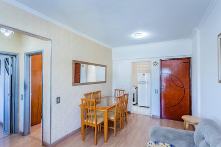Apartamento à venda com 56m², 2 quartos e 1 vaga Apartamento à venda com 56m², 2 quartos e 1 vagaSala