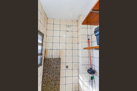 Apartamento à venda com 56m², 2 quartos e 1 vaga Apartamento à venda com 56m², 2 quartos e 1 vagaBanheiro de serviço