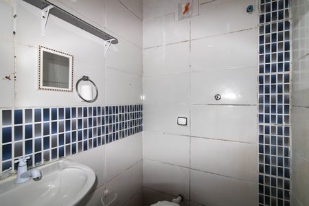 Casa para alugar com 40m², 1 quarto e sem vaga Casa para alugar com 40m², 1 quarto e sem vagaBanheiro