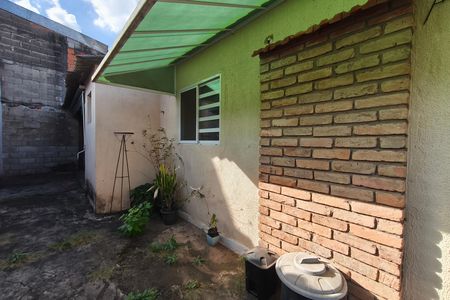 Casa para alugar com 60m², 1 quarto e 1 vagaQuintal