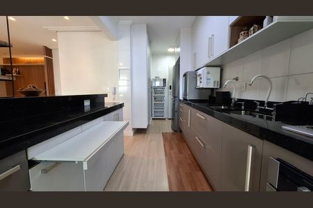 Apartamento para alugar com 106m², 3 quartos e 3 vagasCozinha