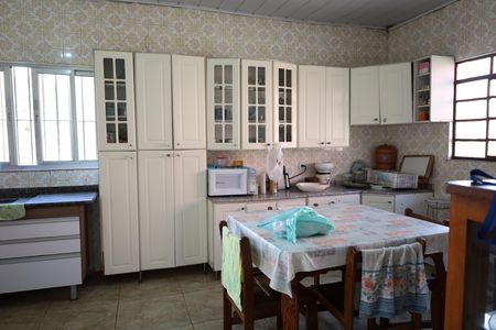 Casa para alugar com 110m², 3 quartos e 4 vagasCozinha