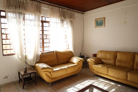 Sala de casa à venda com 3 quartos, 110m² em Jardim Presidente, São Paulo