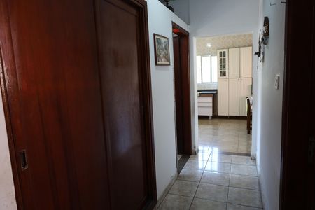 Casa para alugar com 110m², 3 quartos e 4 vagasCorredor