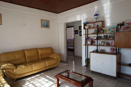 Casa para alugar com 3 quartos, 110m² em Jardim Presidente, São Paulo
