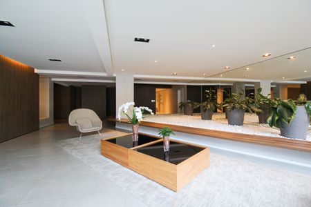 Apartamento para alugar com 81m², 2 quartos e 2 vagasHall