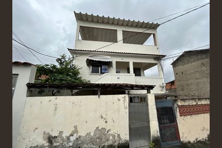 Casa à venda com 200m², 4 quartos e sem vagaFachada + placa