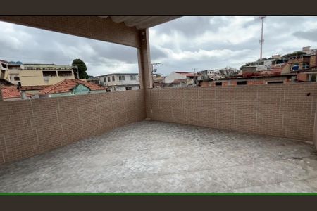 Casa à venda com 200m², 4 quartos e sem vaga Casa à venda com 200m², 4 quartos e sem vagaTerraço