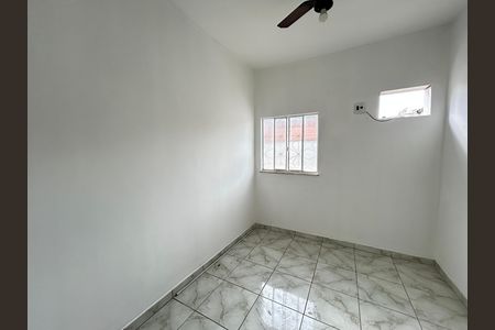 Quarto 2 de casa à venda com 4 quartos, 200m² em Inhaúma, Rio de Janeiro