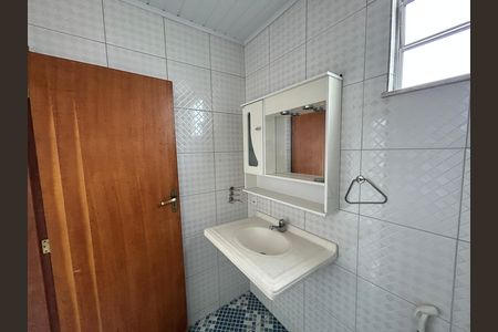 Casa à venda com 200m², 4 quartos e sem vagaBanheiro da Suíte