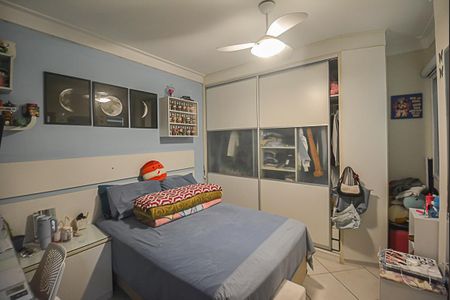 Casa à venda com 173m², 3 quartos e 4 vagasQuarto 2 - Suíte