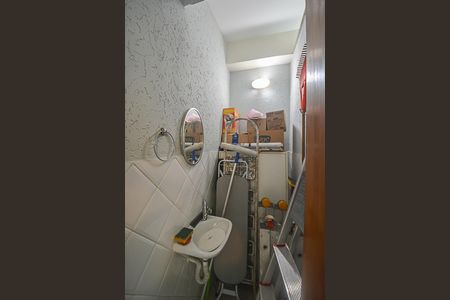 Casa à venda com 173m², 3 quartos e 4 vagasBanheiro de serviço