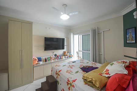 Casa à venda com 173m², 3 quartos e 4 vagasQuarto Suíte