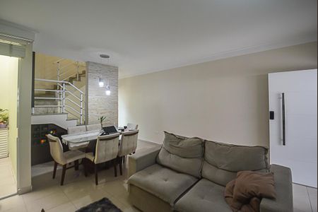 Casa à venda com 173m², 3 quartos e 4 vagasSala
