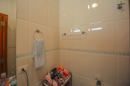 Casa à venda com 173m², 3 quartos e 4 vagasBanheiro da Suíte 2