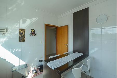 Casa à venda com 173m², 3 quartos e 4 vagasCozinha