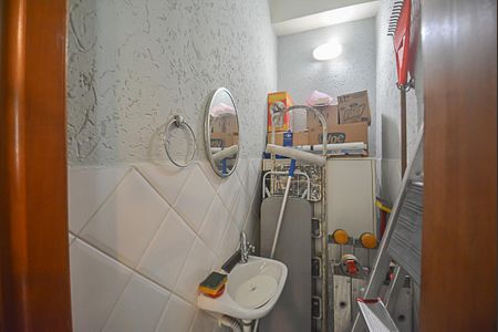 Casa à venda com 173m², 3 quartos e 4 vagasBanheiro de serviço
