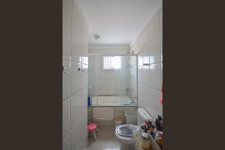 Casa à venda com 173m², 3 quartos e 4 vagasBanheiro da Suíte