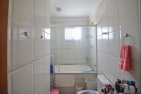 Casa à venda com 173m², 3 quartos e 4 vagasBanheiro da Suíte