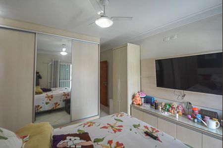 Casa à venda com 173m², 3 quartos e 4 vagasQuarto Suíte