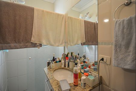 Casa à venda com 173m², 3 quartos e 4 vagasBanheiro da Suíte 2