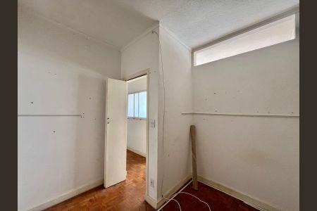 Apartamento à venda com 66m², 2 quartos e sem vaga Apartamento à venda com 66m², 2 quartos e sem vagaCloset